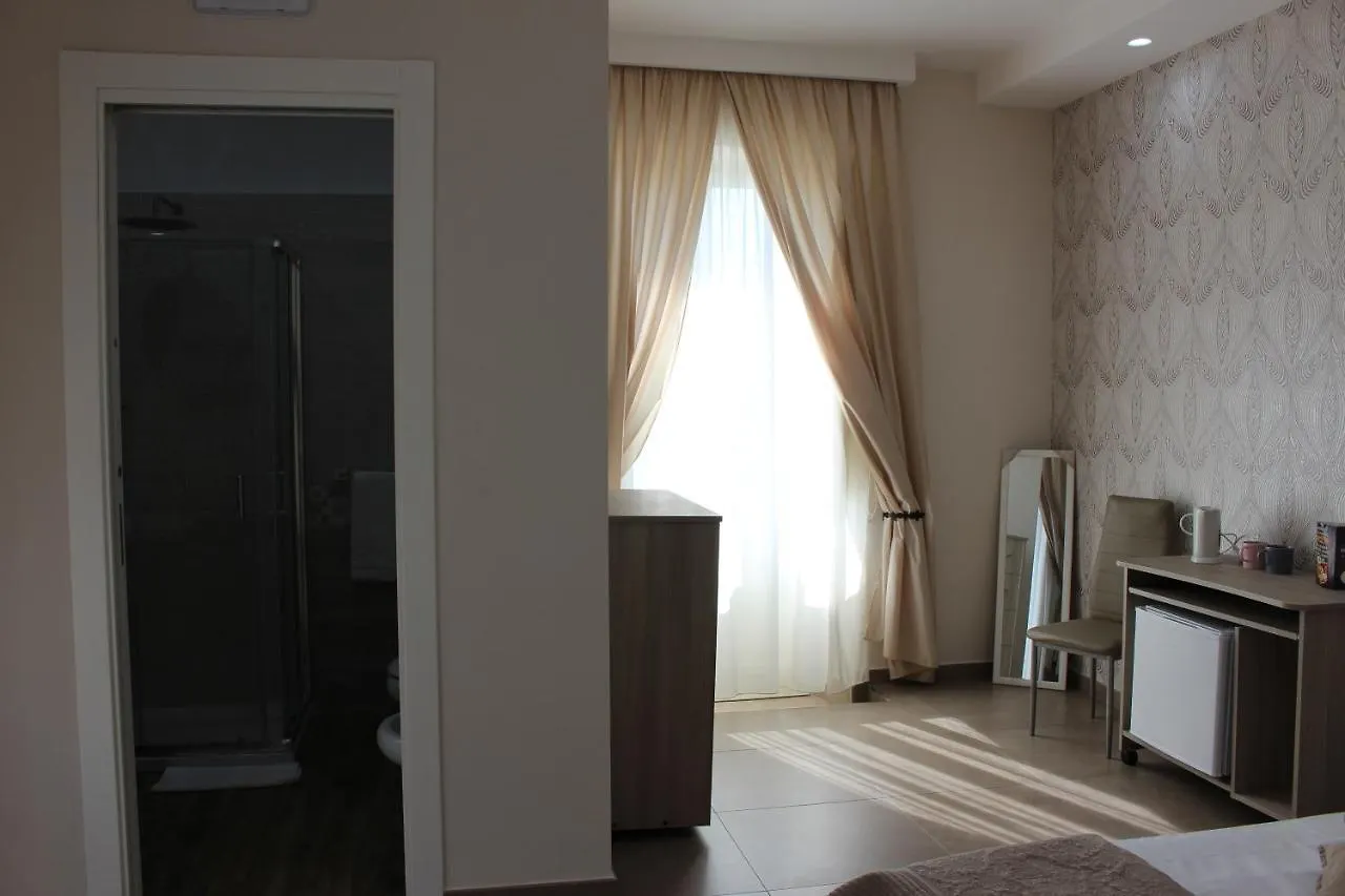 Philip Royal Bed & Breakfast Naples Italy