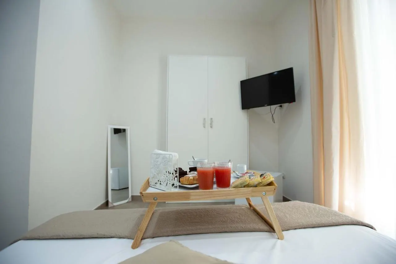Philip Royal Bed & Breakfast Naples Italy